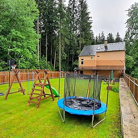 Lipno & Wellness Chata Loučovice